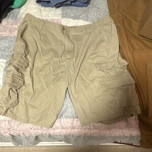Wrangler cargo shorts waist size 40